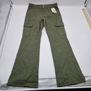 Time and Tru Womens Olive Green Cargo Flare Pants Size 8 Short TT35100139267